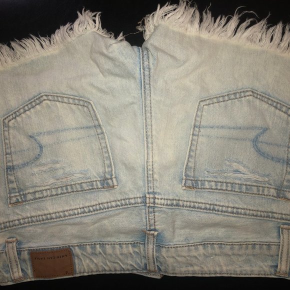 American Eagle Shorts - Picture 2 of 3